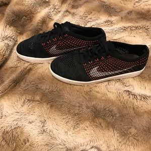 Women’s nikes size 8.5